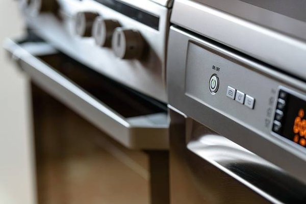 Comment installer correctement les appareils électroménagers pour une utilisation sûre et efficace dans votre appartement ?